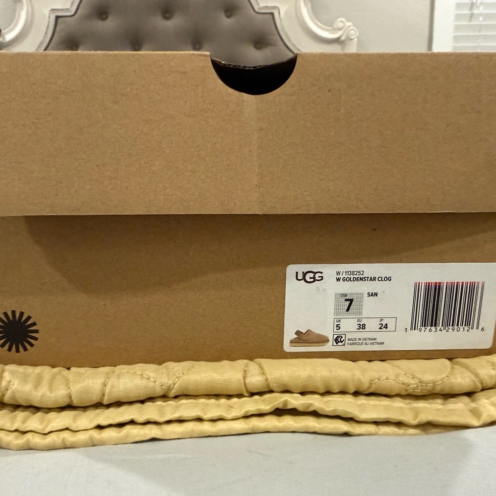 UGG Goldenstar Clog - Classic Brown